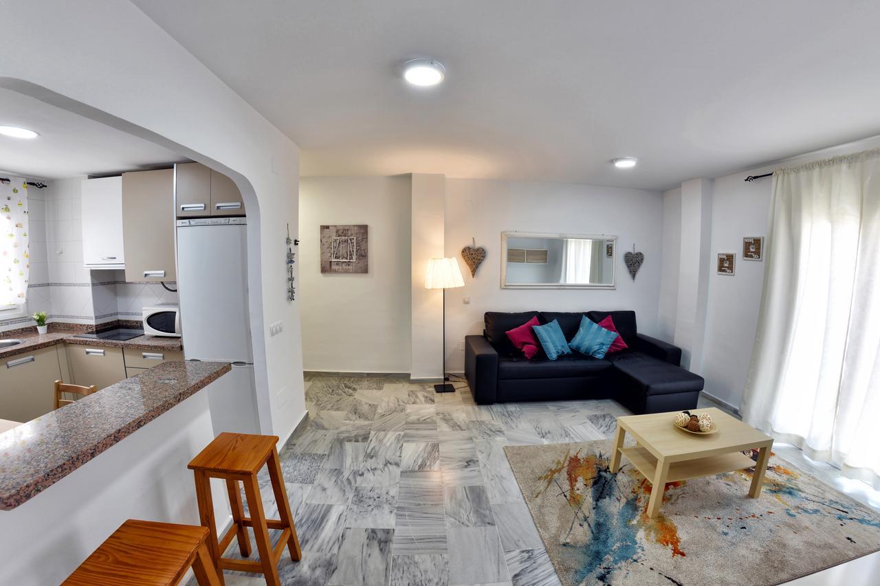 Apartamentos Maribel Málaga Kültér fotó