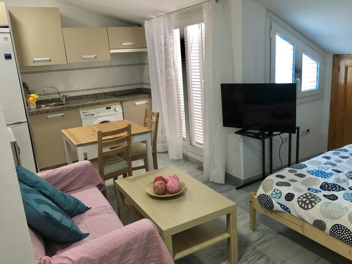 Apartamentos Maribel Málaga Kültér fotó