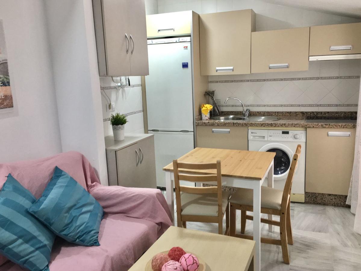 Apartamentos Maribel Málaga Kültér fotó