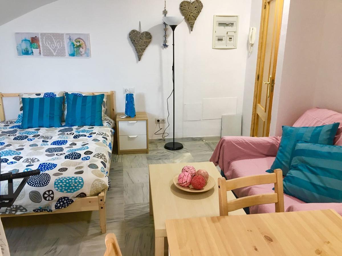 Apartamentos Maribel Málaga Kültér fotó